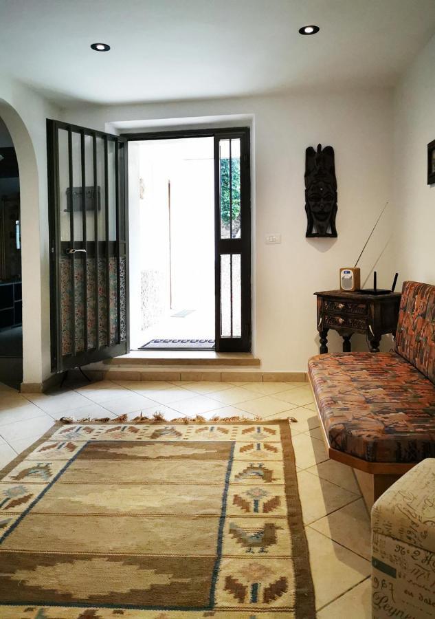 Villa Casa Rustica Con Giardino Caprino Veronese Exterior foto